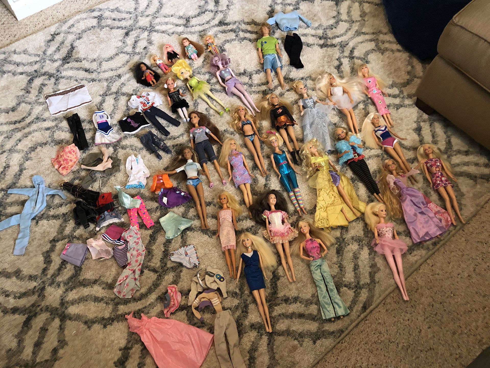 Barbies galore and some extra clothes