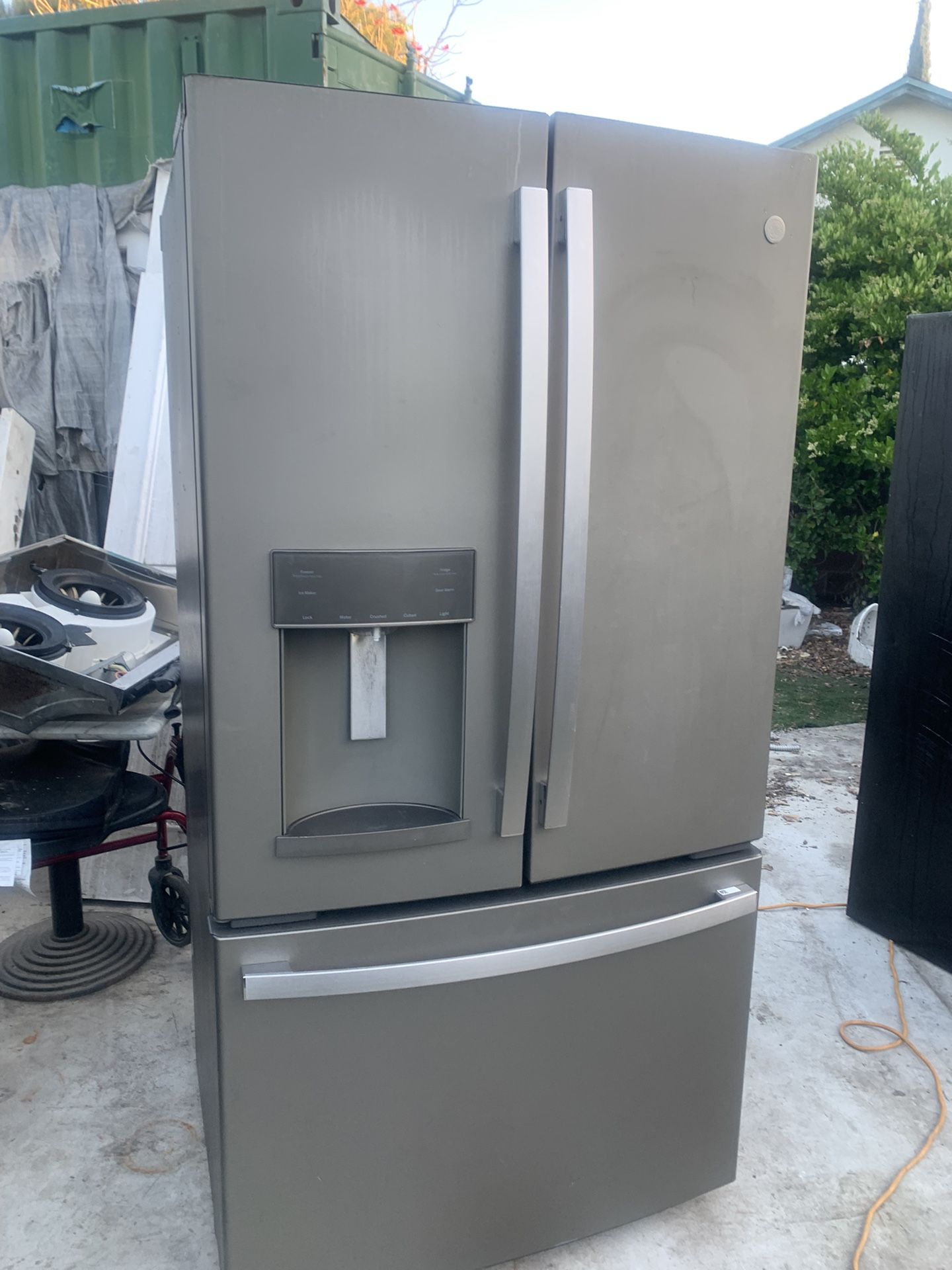 Refrigerator $400 And $130