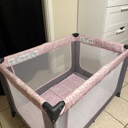 Mini Playpen Crib