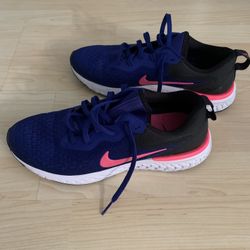 Nike Women’s Shoes  Size 9