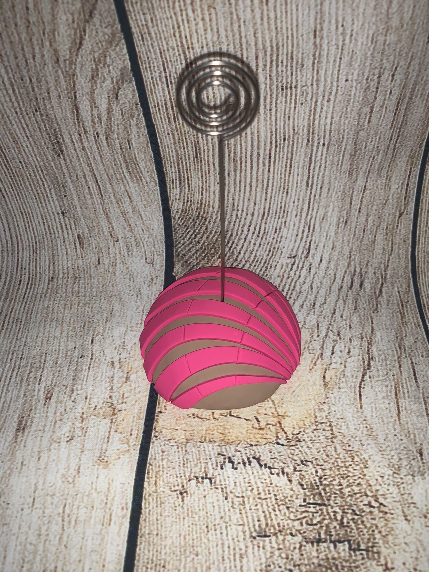 Concha Picture holder