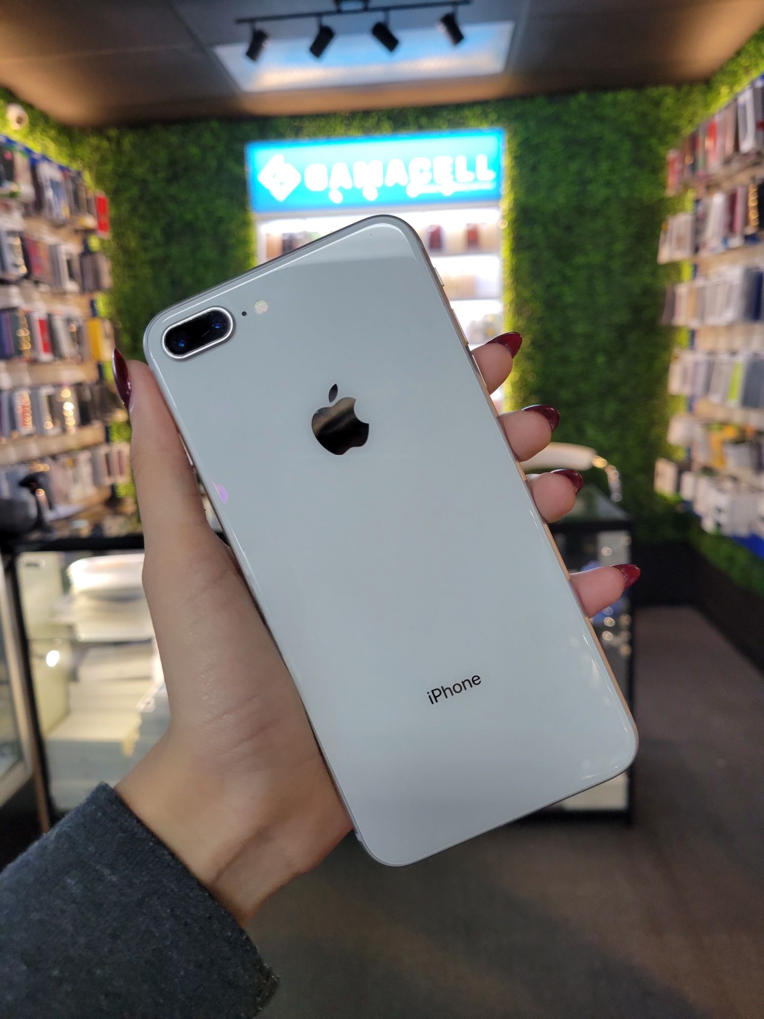 iPhone 8 Plus (Unlocked) 256GB