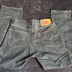 501 LEVIS JEANS