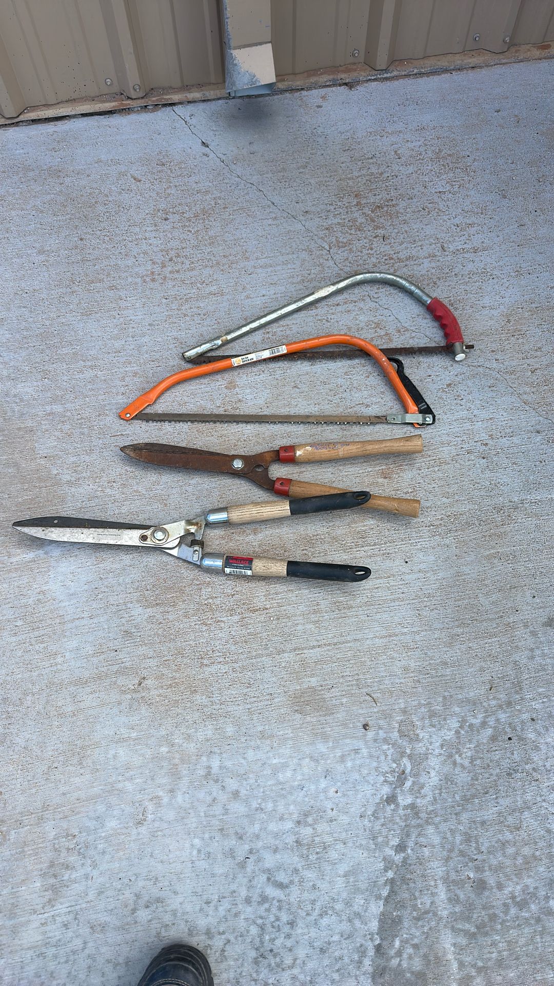 Gardening tools