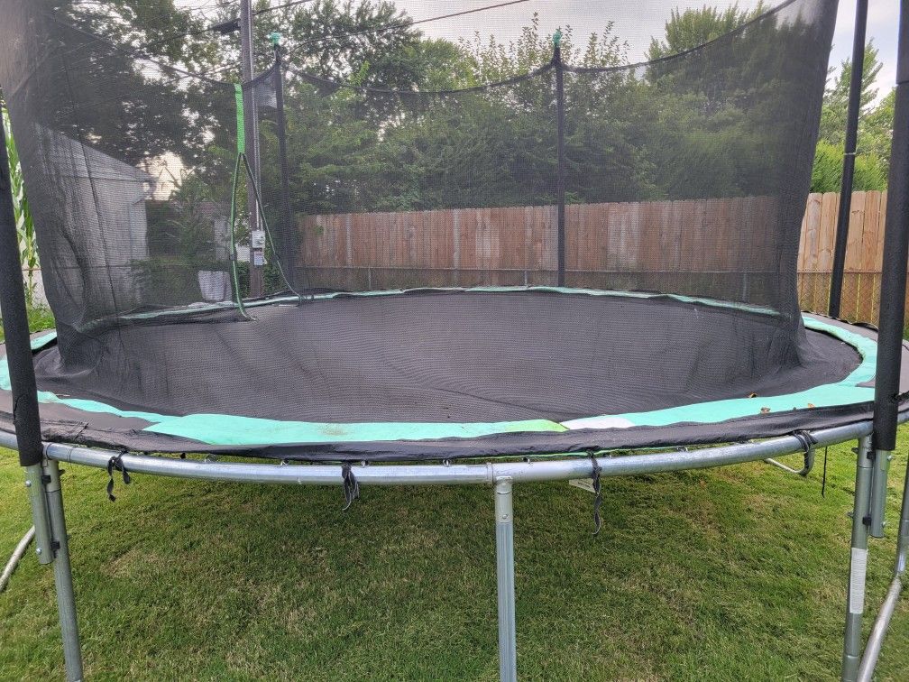 Trampoline