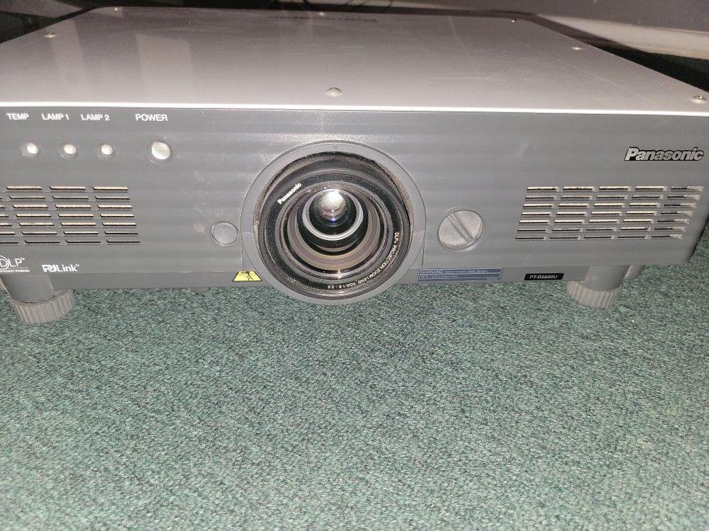 Panasonic Projector XGA 4000