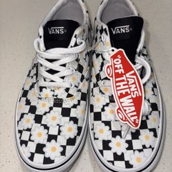 Women’s 6.5 Vans