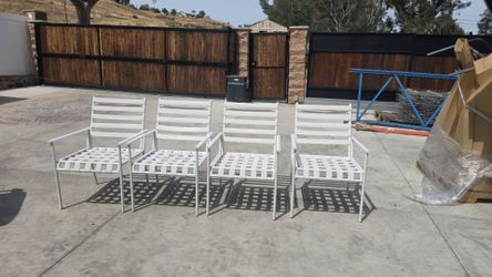 Outdoor dining chairs