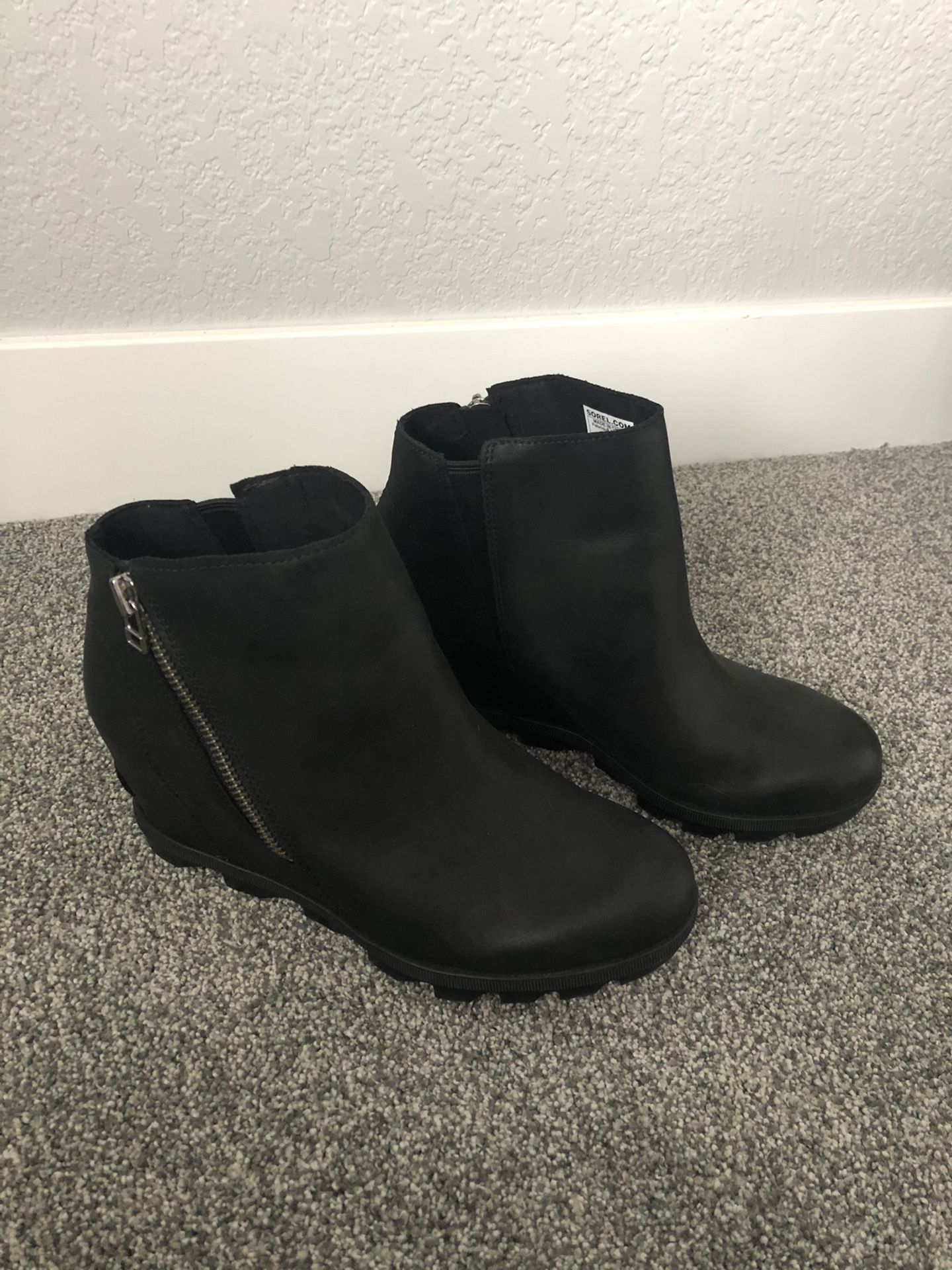 Sorel Joan of arc Wedge boot- Size 9.5