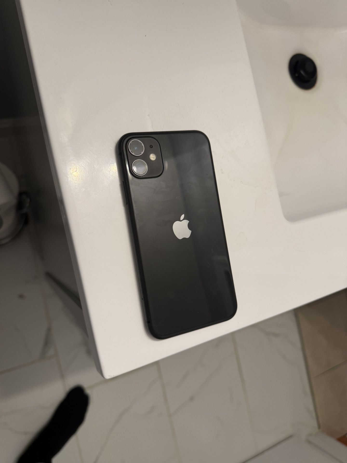 iPhone 11 Excellent Condition