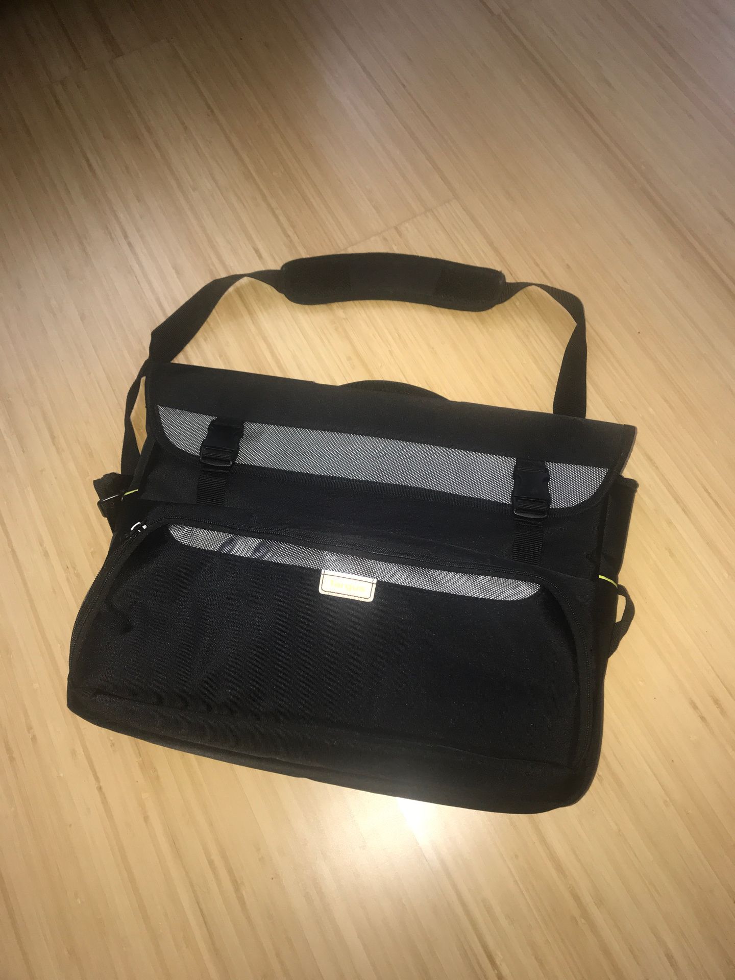 Laptop bag