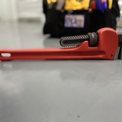 14” Pipe Wrench