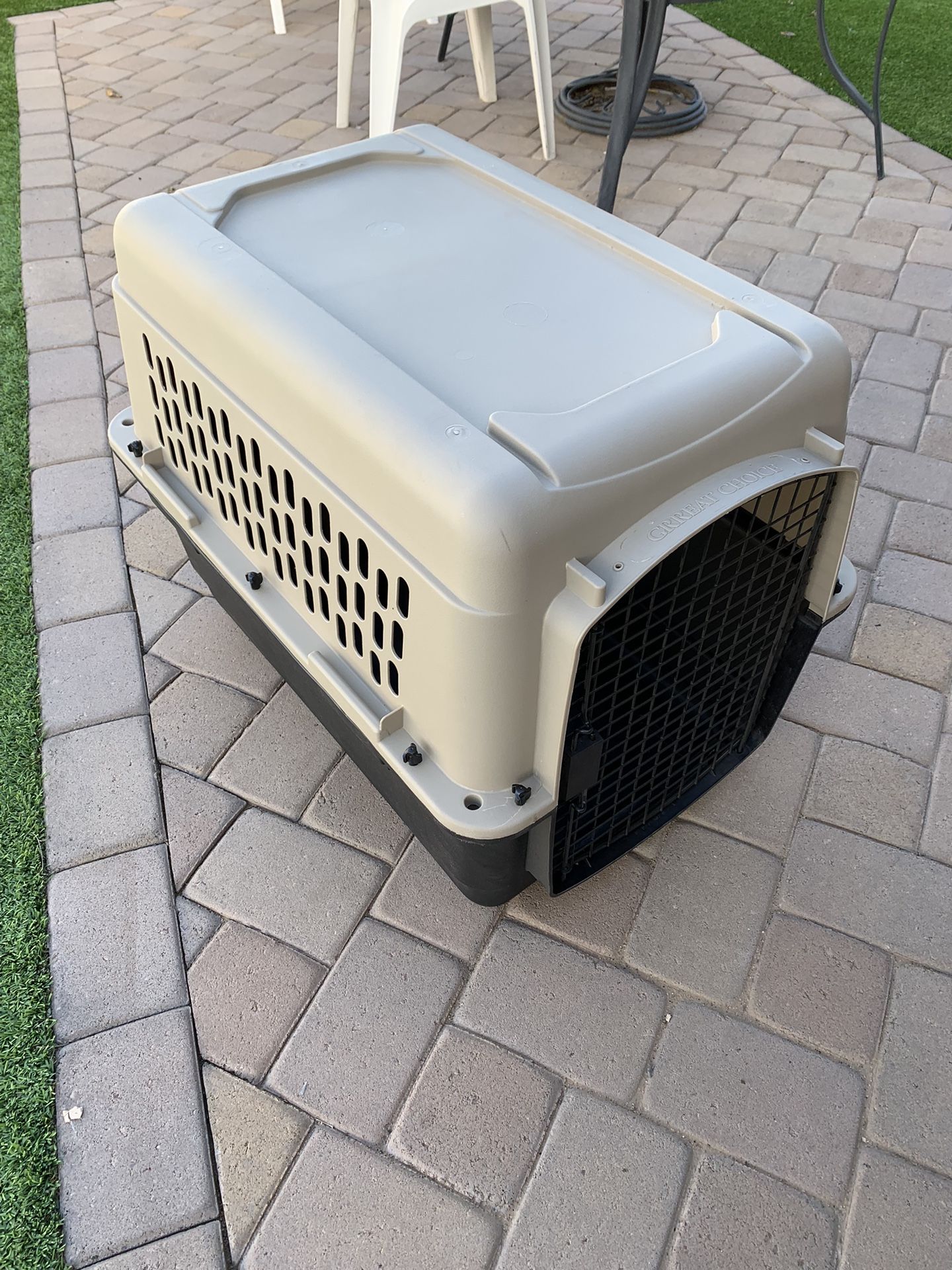 Intermediate Dog Crate