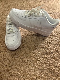Air Force One Grade School Size 6.5