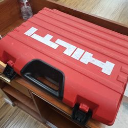 Hilti Portable Rotary Hammer With Vaccum 