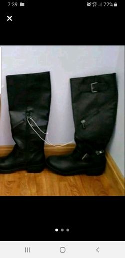 Size 6 black women's boots
