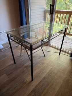 Glass Top Metal Frame Desk/ table