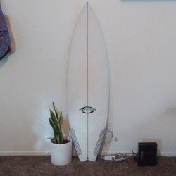 5'9 Stamps Surfboard 
