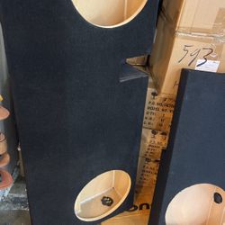 Subwoofer Box Toyota Tacoma Subwoofer Box Dual 12”.