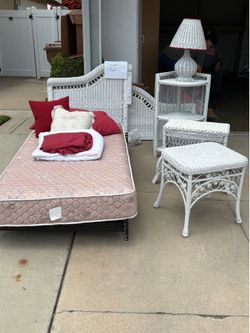 Wicker Trundle bed with matching tables and lamp