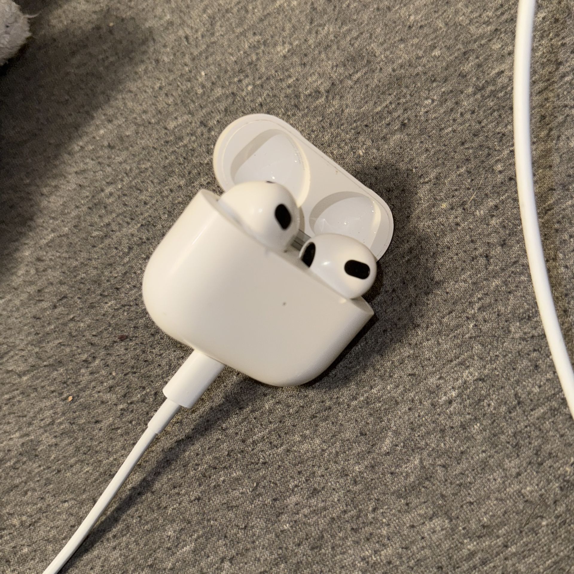 AIRPODS PRO