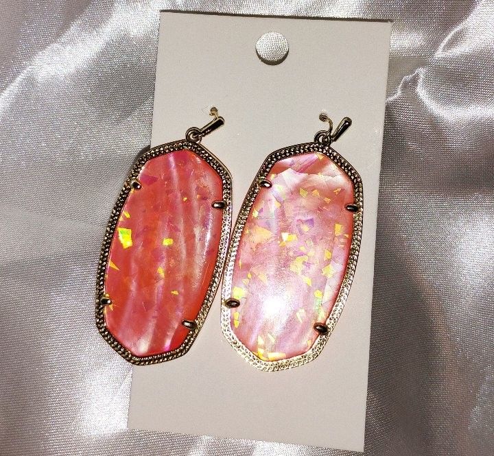 Pink Kendra Scott Earrings