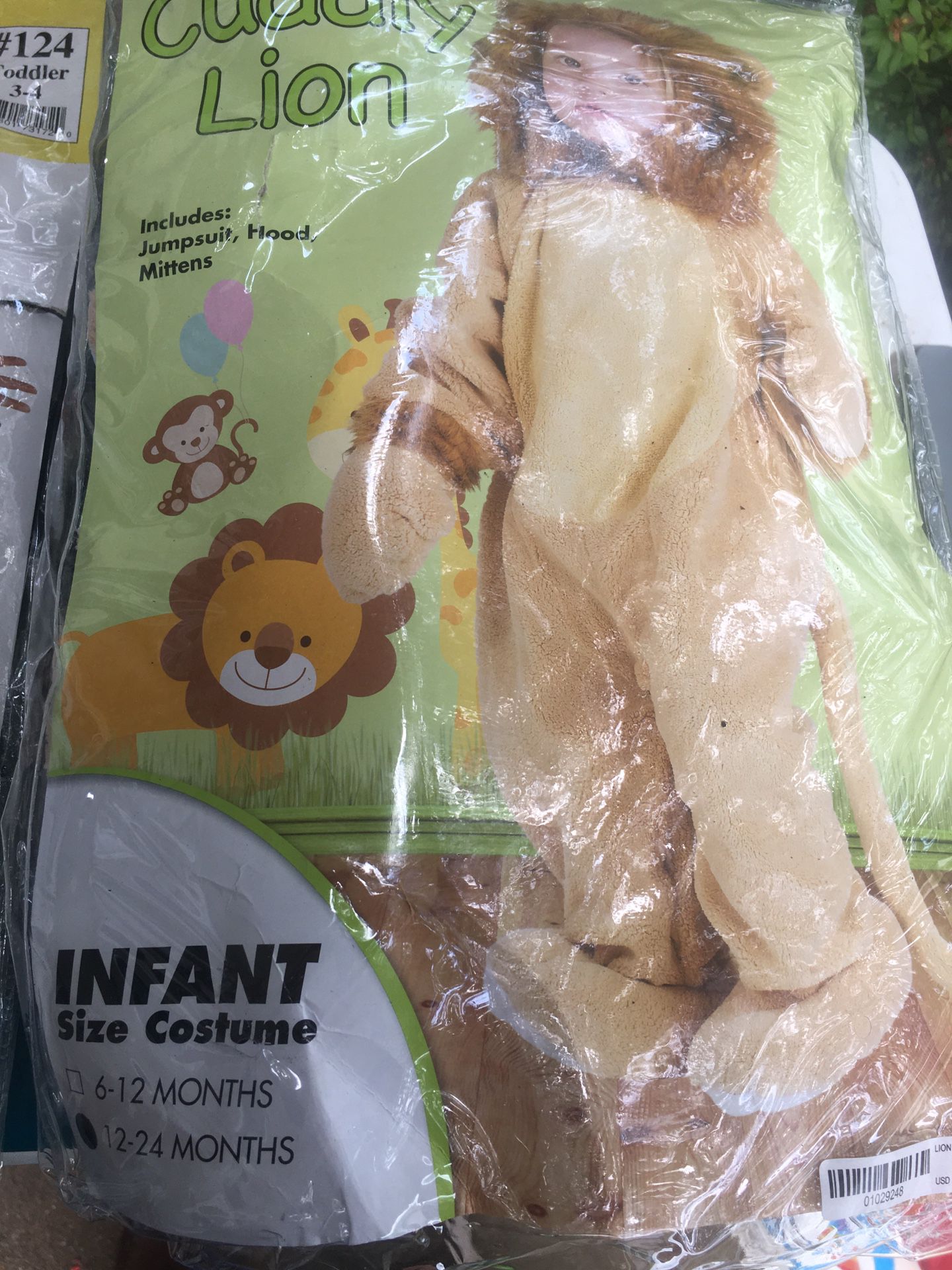 Kids costume in package only 15 firm