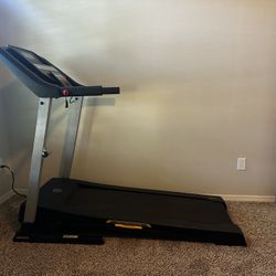 Treadmill 