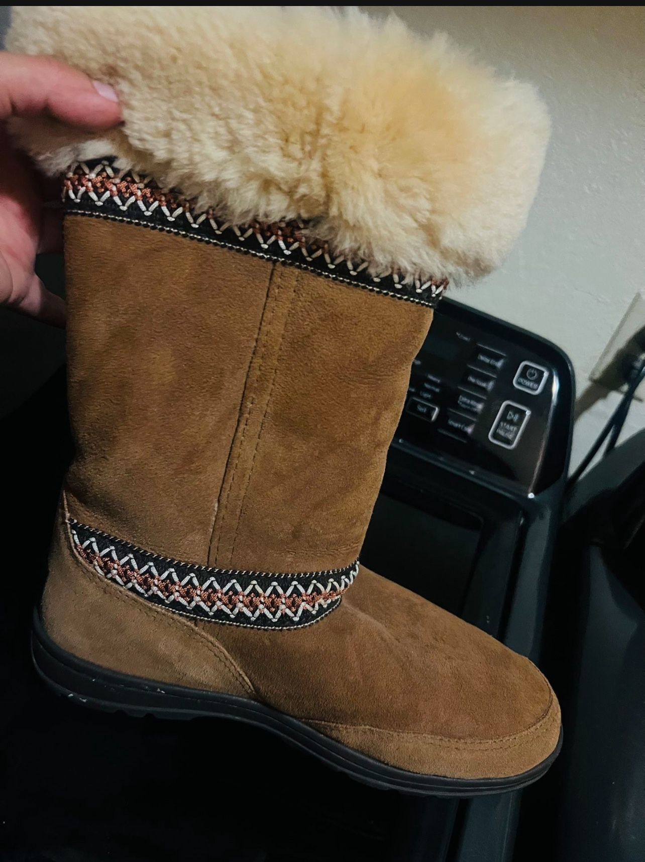 Uggs Women Sz 8 
