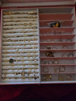 BOX OF RINGS - PINK