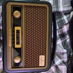 Health & Hand with Magnolia Speaker