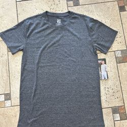 NWT Mario Lopez Men's Gray T-Shirt size M