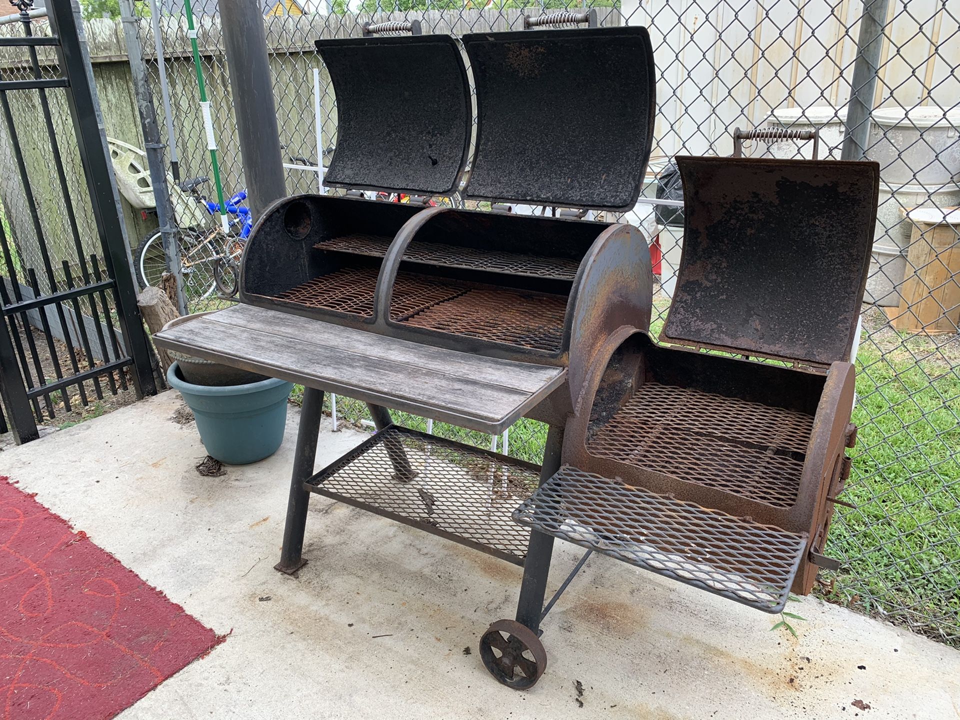 Barbecue BBQ Grill Smoker Pit