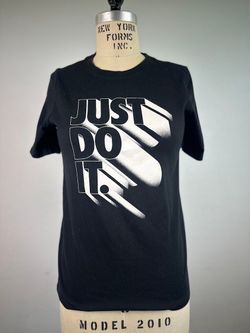 Nike Just Do It Graphic Dri-Fit T-Shirt Juniors Large Black