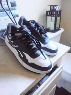 2 Pairs Womens Reebok Size 8