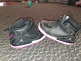 Baby girl Jordan 7c $35