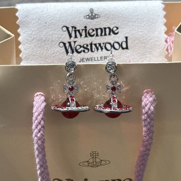 Vivienne Westwood Red 3D O