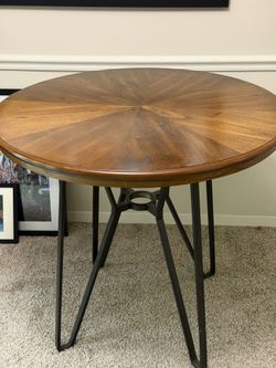 Ashley Dining Table