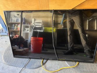 Westinghouse 50” Tv