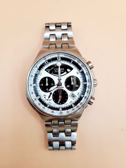 Citizen Calibre 2100 Echo -Drive  .Men's Watch 