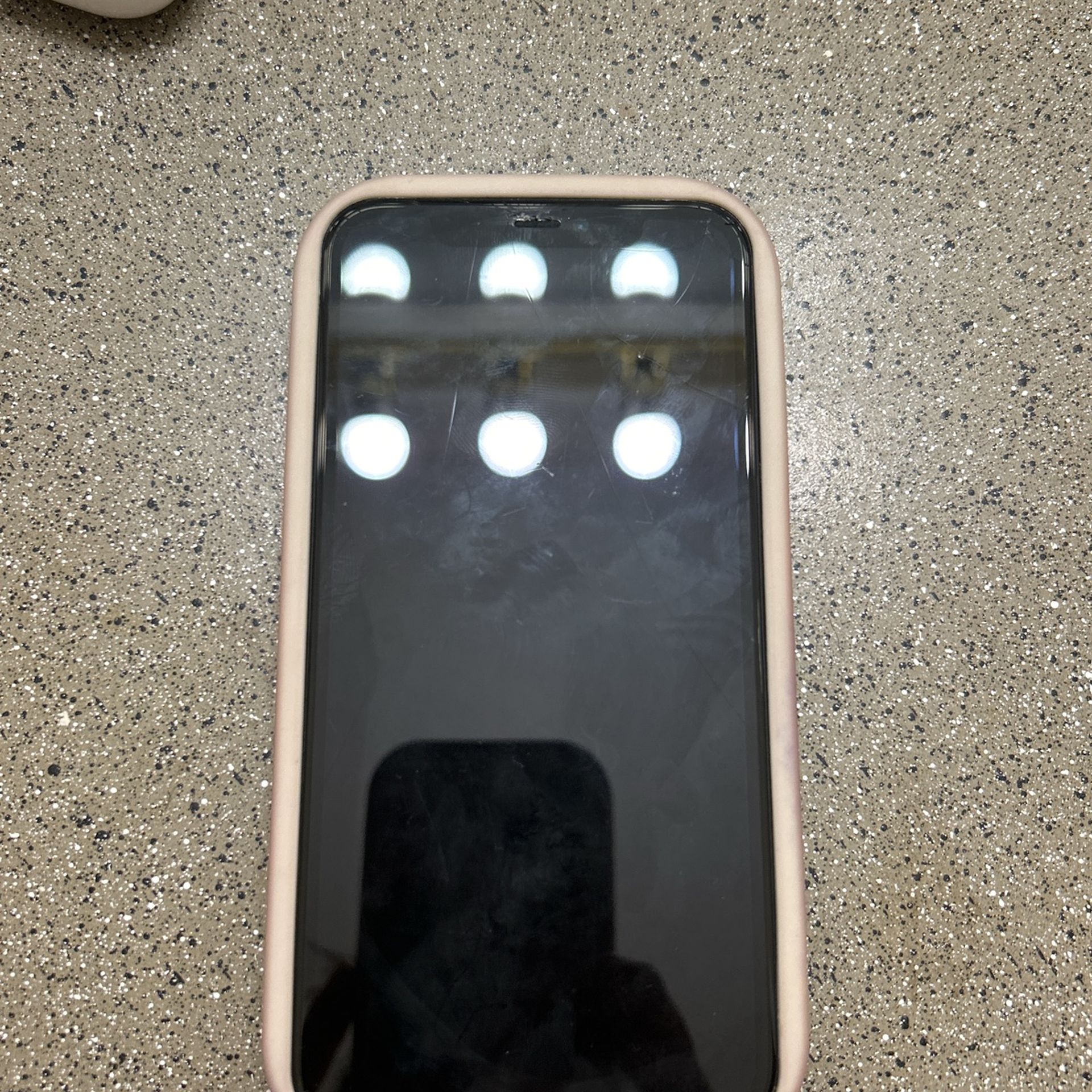 I Phone 11 Excellent Condition