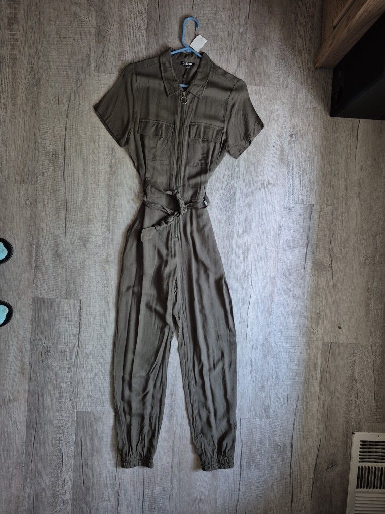 Jumpsuit Outfit