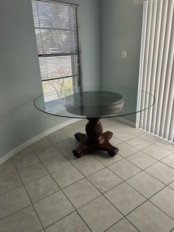 Dining room table