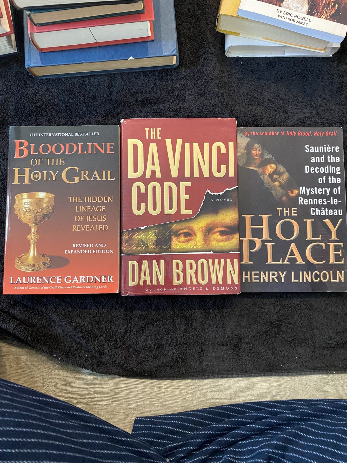 Grail Mystery Book Bundle — The Da Vinci Code, Bloodline of the Holy Grail, The Holy Place (3 Books)