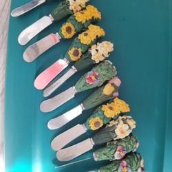 Individual Floral Cheese/Butter Spreaders