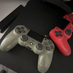 PS4 Controllers 