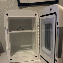 Brand New Unused 6 Can Mini Fridge