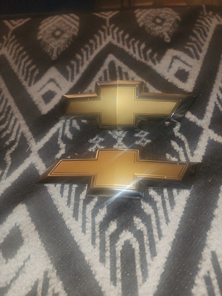 Chevrolet Emblems (2)