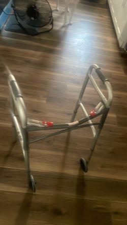 Adult walker