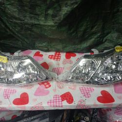 2000-04 Toyota Avalon Right And Left Headlight 